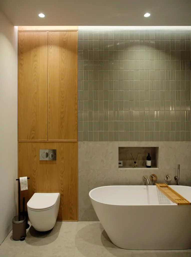 41zero42 — An Atmospheric Bathroom