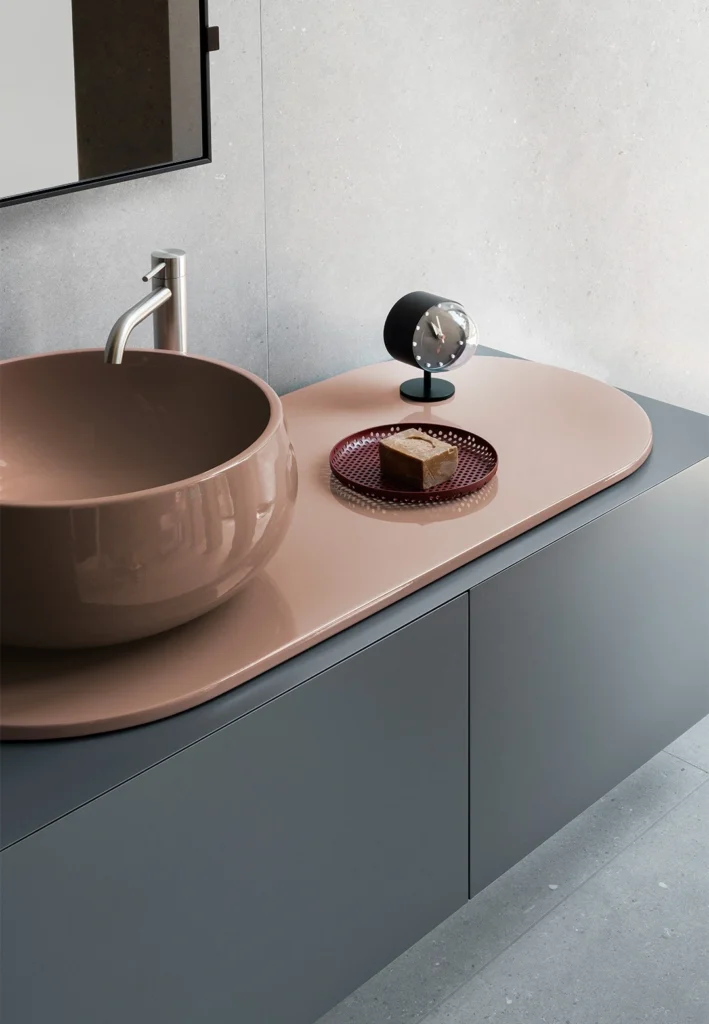 Ceramica Cielo — Delfo, vasque rose sur meuble