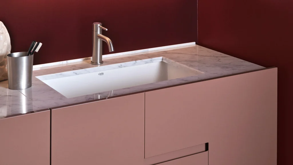 Ceramica Cielo — Filo, meuble rose et vasque sous plan